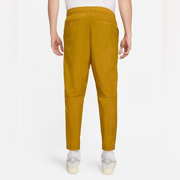 Nike Club Men's Lightweight Woven Pants - Picture 2 of 11